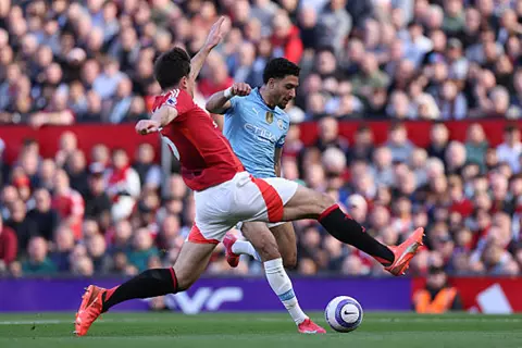 دياز: مرموش استُنزف أمام مانشستر يونايتد.. وقاتل على الفرص